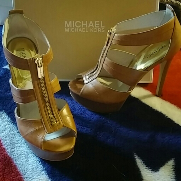 Michael Kors Luggage Berkley Sandal