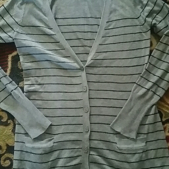 Cardigan - Picture 3 of 3