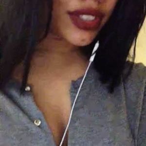 Meet your Posher, Christal