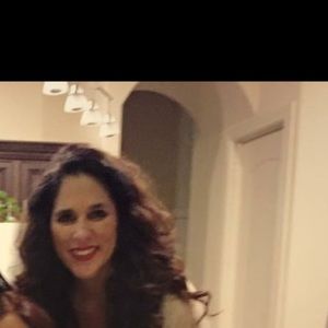 Meet your Posher, Isabel