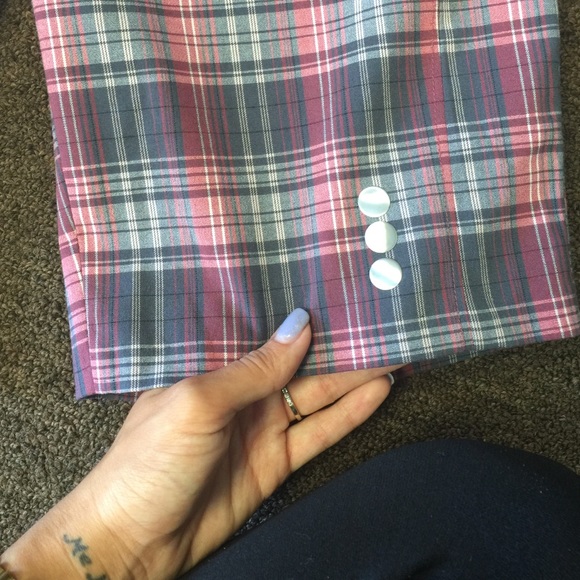 Shorts - Picture 2 of 4