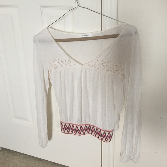 Beige "crop top"