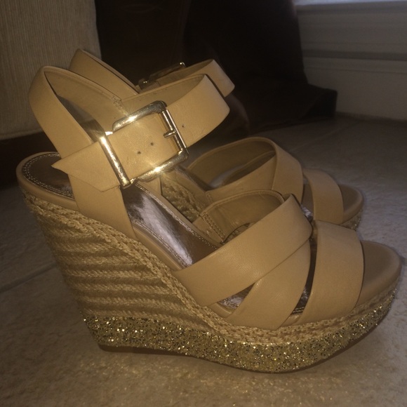 Creme wedges
