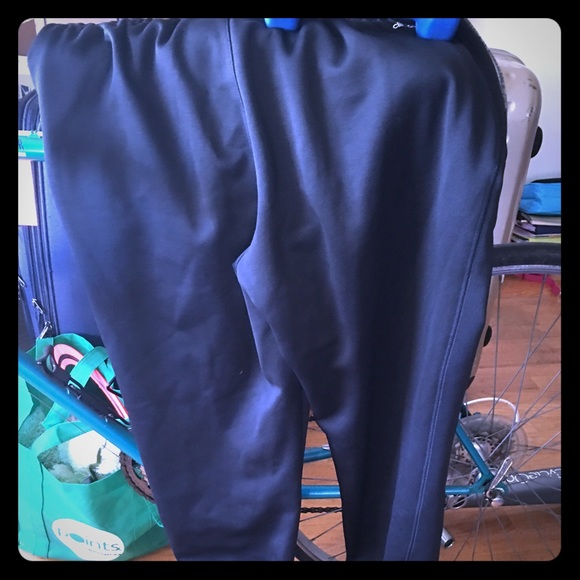 Like new sweats - Picture 1 of 2