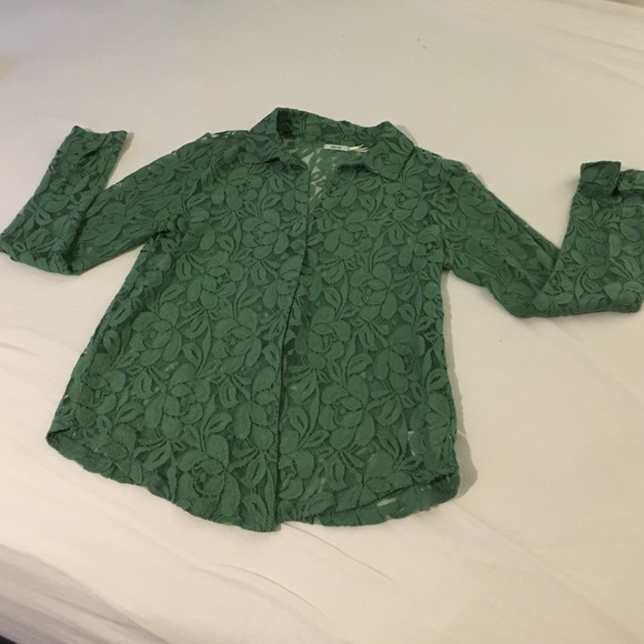 Lacey Green Button Up
