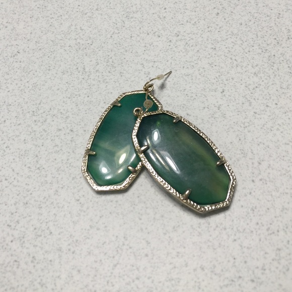 Emerald Kendra Scott