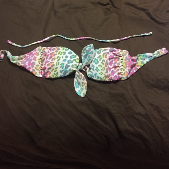 S VS multicolored cheetah print bikini top