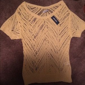 Yellow short sleeve sweater