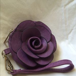 Mellow World Leather Flower Detail Change Purse