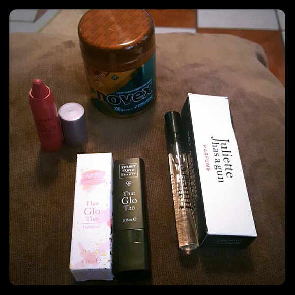 !!BUNDLE!! MAKEUP/PERFUME/HAIR MASK!!