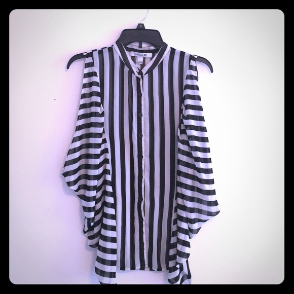 Striped F21 Sleeveless Button Up Top