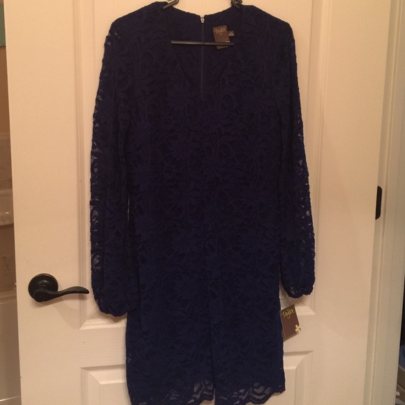 Taylor Navy Lace Dress