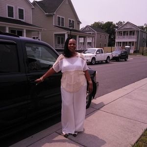 Meet your Posher, Shirley