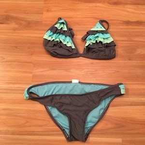 Xhilaration bikini size M -ruffles