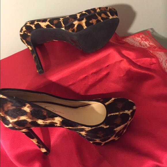 Brand new never wore Jessica Simpson pumps