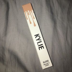 Kylie Gloss