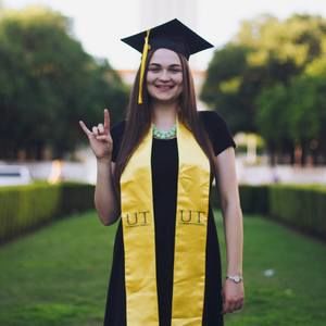 Meet your Posher, Laura