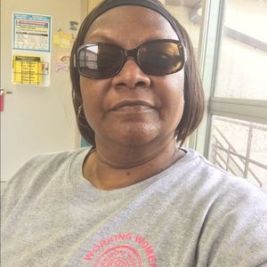 Meet your Posher, Sharon