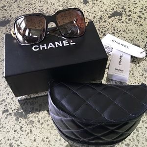 Chanel Sunglasses with case and original box