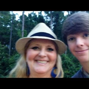 Meet your Posher, Morayma