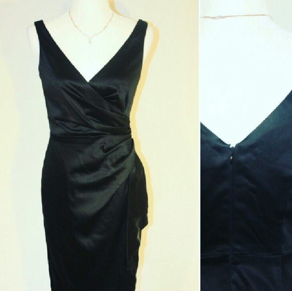 WHITE HOUSE BLACK MARKET Dress Size 4