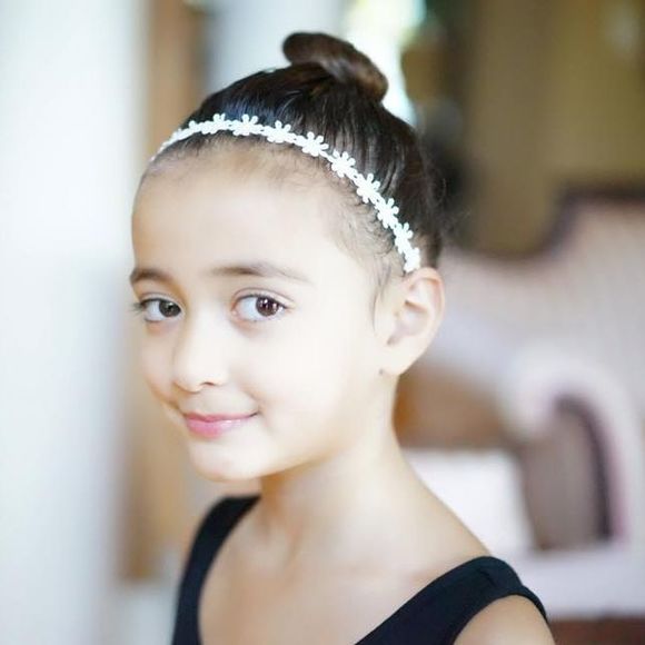 Meet your Posher, Yasira