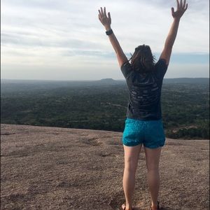 Meet your Posher, Tabitha