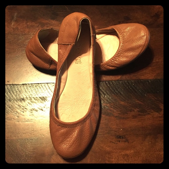 ALDO brown leather flats