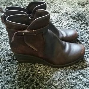 UGG leather ankle boots
