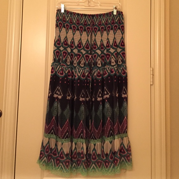 Versatile as a skirt or s strapless dress