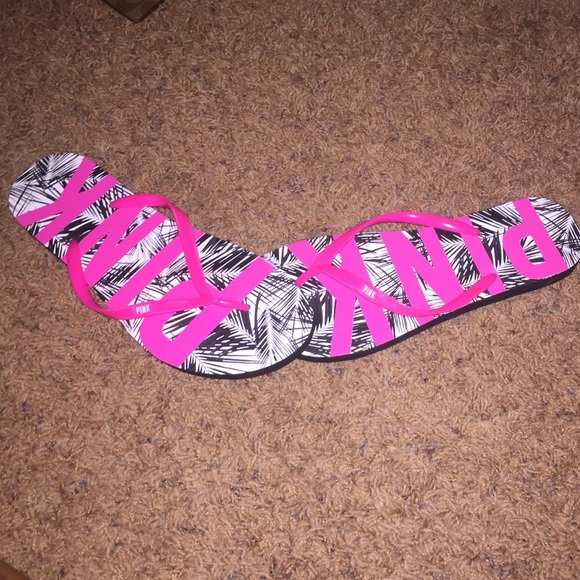 Vs pink flip flops NWOT