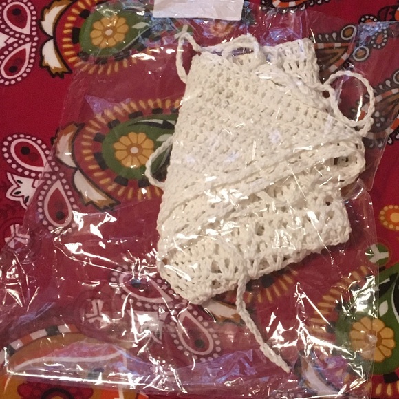 NEW🔥 Sexy Crochet Crop Top - Picture 3 of 3