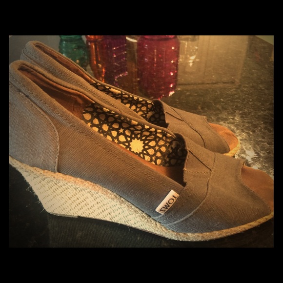 Toms canvas wedge