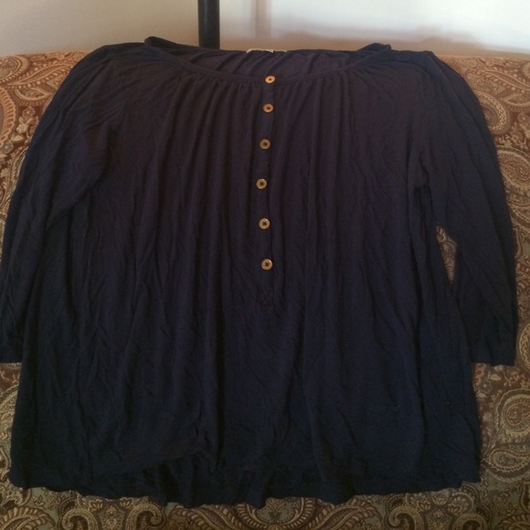 Navy Gap 3/4 length sleeve shirt