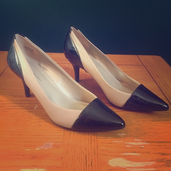 Tan and Black Pumps - Picture 1 of 4