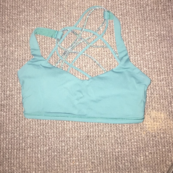 Lulu lemon free to be