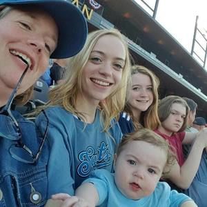 Meet your Posher, Beth