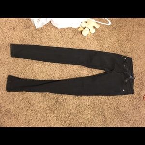 black skinny jeans