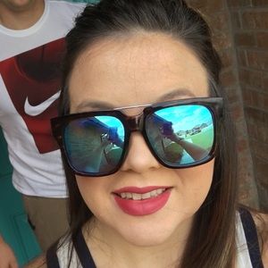 Meet your Posher, Meredith