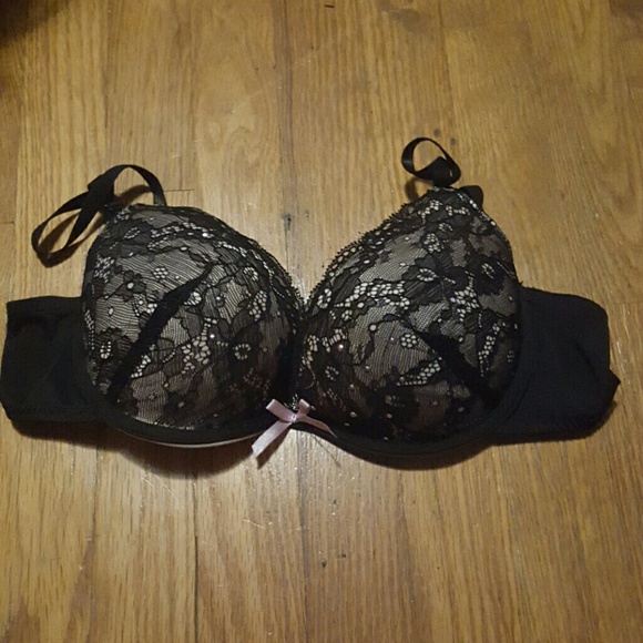 Lacy bra