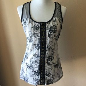 Hot Topic Skull and rose tank XL