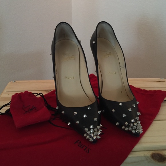 ⚡️SALE ⚡️Christian Louboutin Spike-Toe Heels