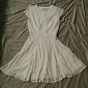 LC Lauren Conrad cream colored lace dress size 2