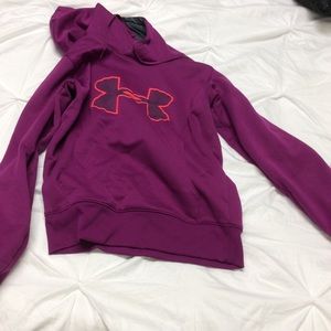 SALE!!!😍UNDER ARMOR SWEATSHIRT