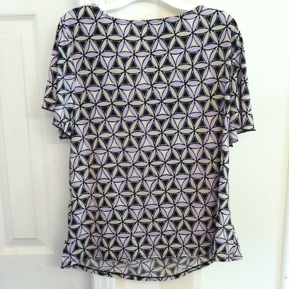 ❤️Stretchy Crawl Neck Patterned Blouse❤️ - Picture 2 of 2