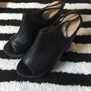 Steve Madden Blassst Wedge Shoe