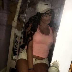 Meet your Posher, Jaylenee