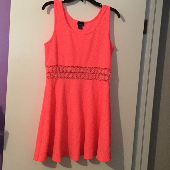 ⏰‼️24 HOUR SALE! 50% OFF!‼️⏰Bright Coral Dress