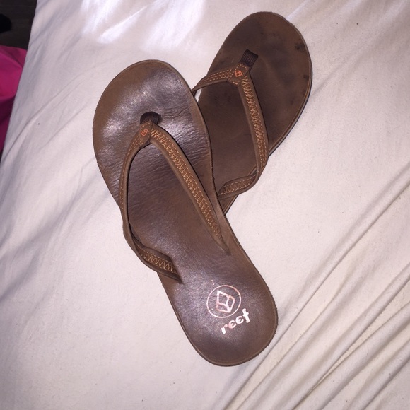Reef 💐ADORABLE💐 flip flops❗️
