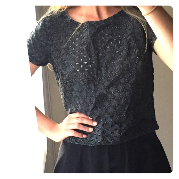 American eagle outfitters keyhole top